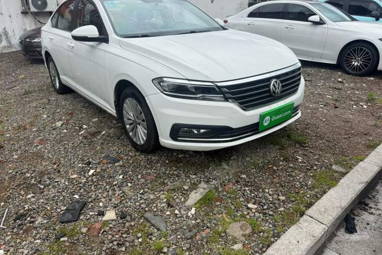 Used Volkswagen Lavida 2018 1.5L Automatic Comfort Edition China V Standard Front Right 45 Deg