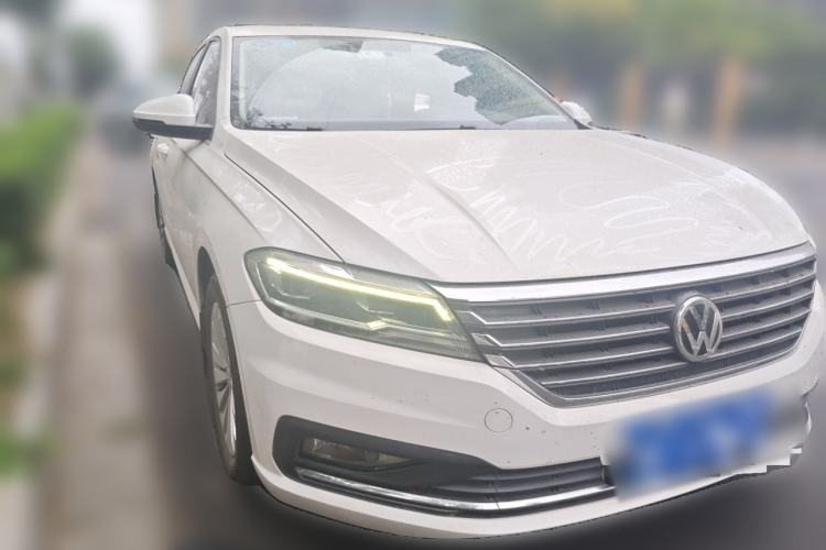Used Volkswagen Lavida 2018 1.5L Automatic Comfort Edition China V Standard Front Right 45 Deg