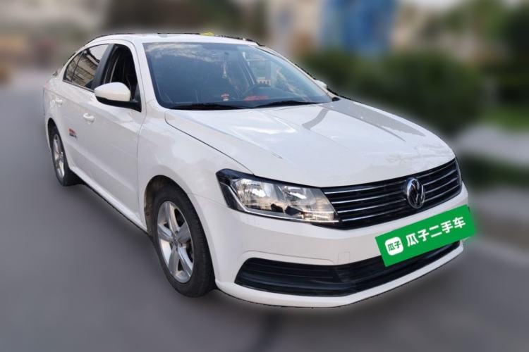 Used Volkswagen Lavida 2018 Classic 1.5L Automatic Fashion Edition China VI Standard Front Right 45 Deg