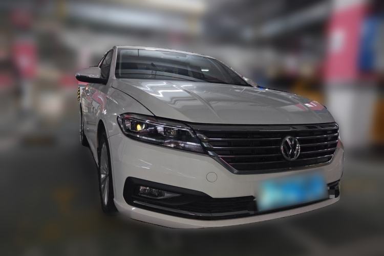 Used Volkswagen Lavida 2018 1.5L Automatic Comfort Edition China V Standard Front Right 45 Deg