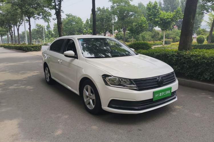 Used Volkswagen Lavida 2018 Classic 1.5L Automatic Fashion Edition China VI Standard Front Right 45 Deg