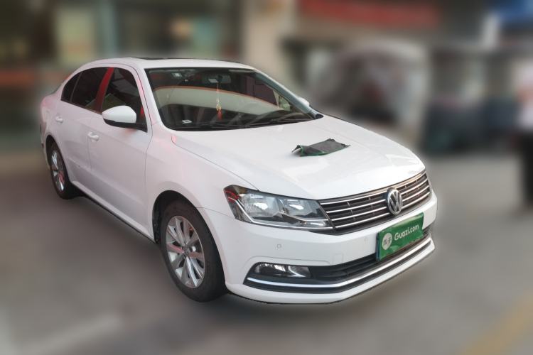 Used Volkswagen Lavida 2018 Classic 1.5L Automatic Comfort Edition China VI Standard Front Right 45 Deg