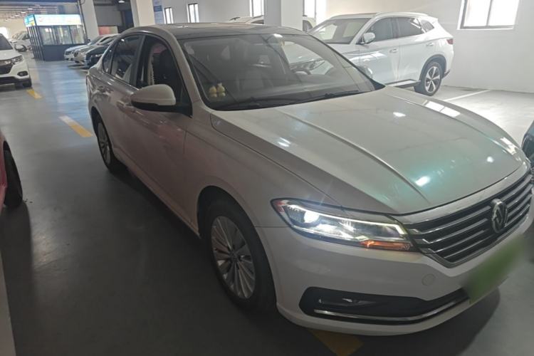 Used Volkswagen Lavida 2018 1.5L Automatic Comfort Edition China V Standard Front Right 45 Deg