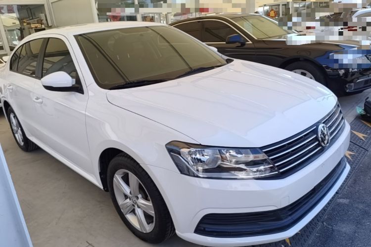 Used Volkswagen Lavida 2018 Classic 1.5L Automatic Fashion Edition China VI Standard Front Right 45 Deg