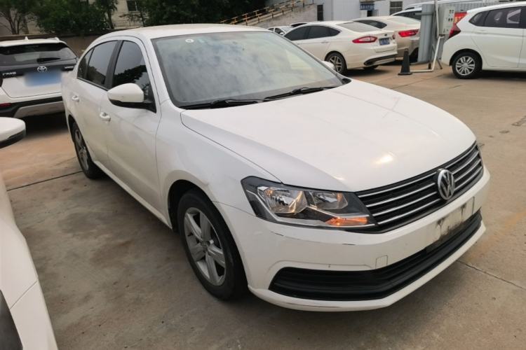 Used Volkswagen Lavida 2018 Classic 1.5L Automatic Fashion Edition China VI Standard Front Right 45 Deg