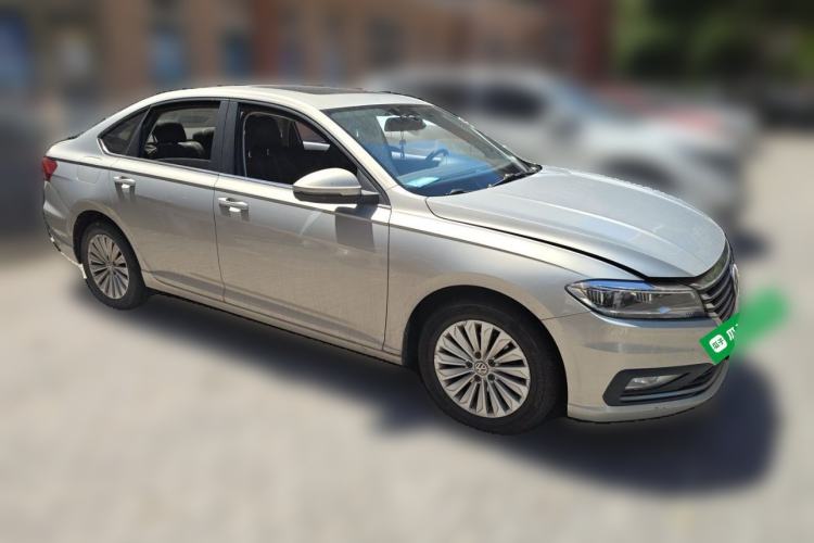 Used Volkswagen Lavida 2018 1.5L Manual Comfort Edition China V Standard Front Right 45 Deg