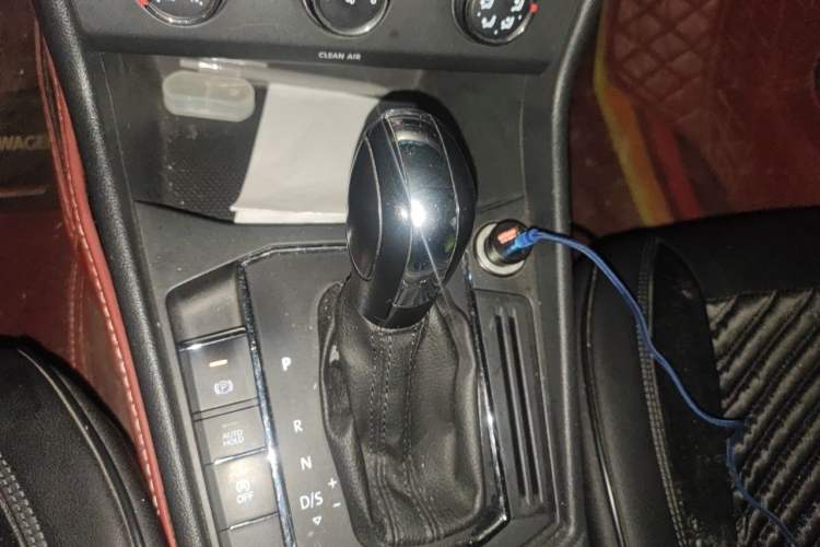 Used Volkswagen Lavida 2018 1.5L Automatic Fashion Edition China V Standard Gear Lever