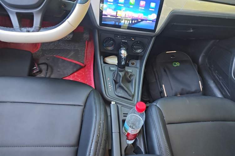 Used Volkswagen Lavida 2018 Classic 1.5L Automatic Fashion Edition China VI Standard Gear Lever