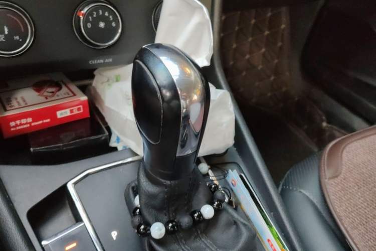 Used Volkswagen Lavida 2018 1.5L Automatic Comfort Edition China V Standard Gear Lever