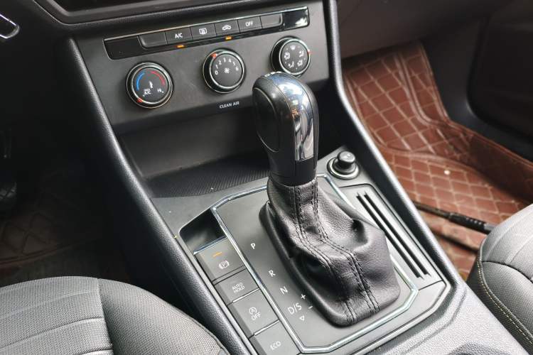 Used Volkswagen Lavida 2018 280TSI DSG Comfort Edition China V Standard Gear Lever