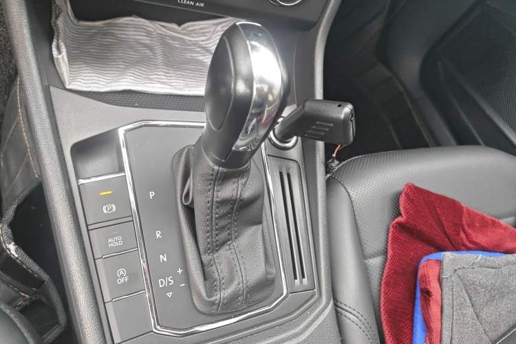 Used Volkswagen Lavida 2018 1.5L Automatic Comfort Edition China V Standard Gear Lever