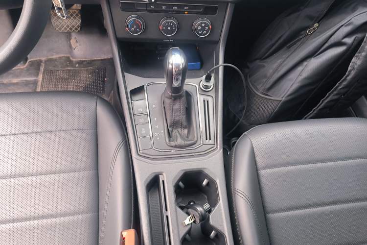 Used Volkswagen Lavida 2018 1.5L Automatic Comfort Edition China V Standard Gear Lever
