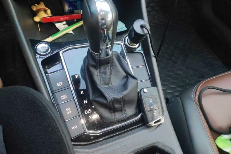 Used Volkswagen Lavida 2018 280TSI DSG Luxury Edition China V Standard Gear Lever
