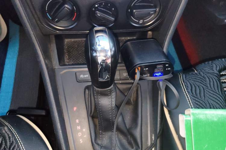 Used Volkswagen Lavida 2018 Classic 1.5L Automatic Fashion Edition China VI Standard Gear Lever