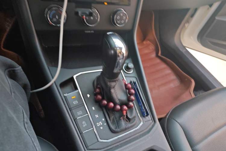 Used Volkswagen Lavida 2018 1.5L Automatic Comfort Edition China V Standard Gear Lever
