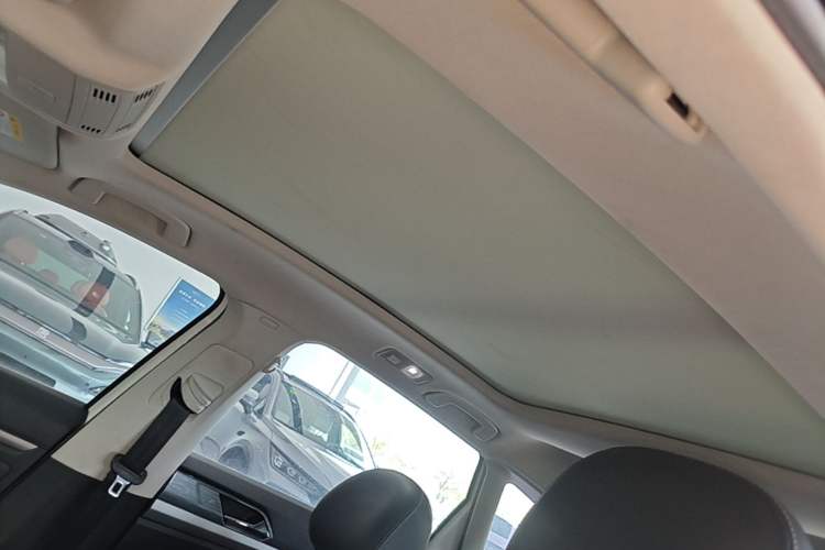 Used Volkswagen Lavida 2018 Hatchback 280TSI DSG Comfort Edition China V Standard Headliner