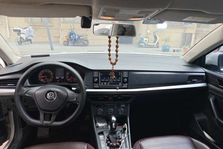 Used Volkswagen Lavida 2018 1.5L Automatic Fashion Edition China V Standard Headliner