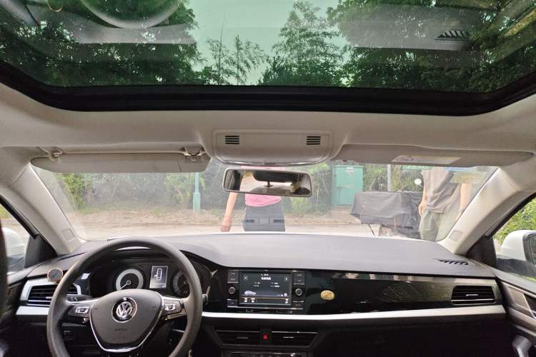 Used Volkswagen Lavida 2018 Hatchback 200TSI DSG Comfort Edition China V Standard Headliner