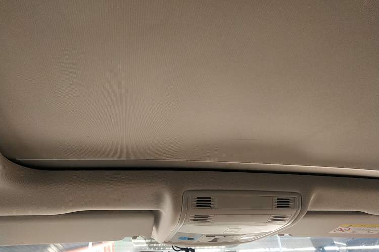 Used Volkswagen Lavida 2018 Hatchback 280TSI DSG Comfort Edition China V Standard Headliner