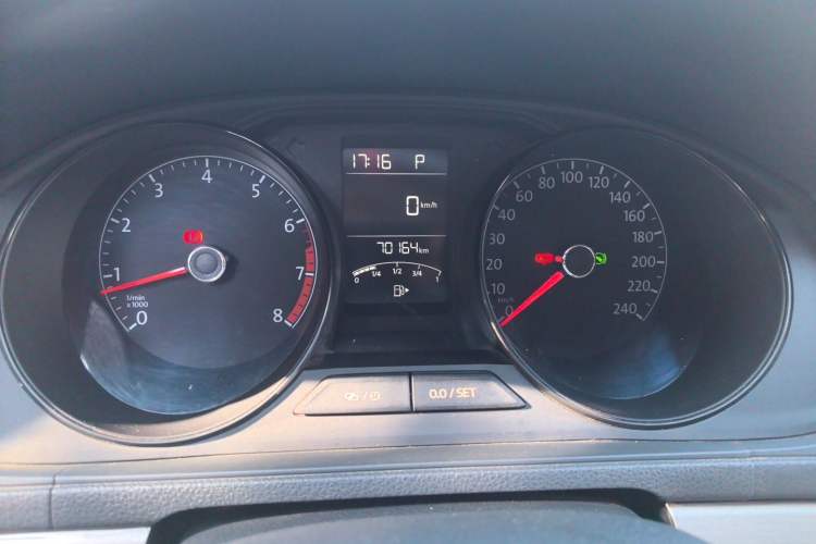 Used Volkswagen Lavida 2018 Classic 1.5L Automatic Fashion Edition China VI Standard Instrument Cluster