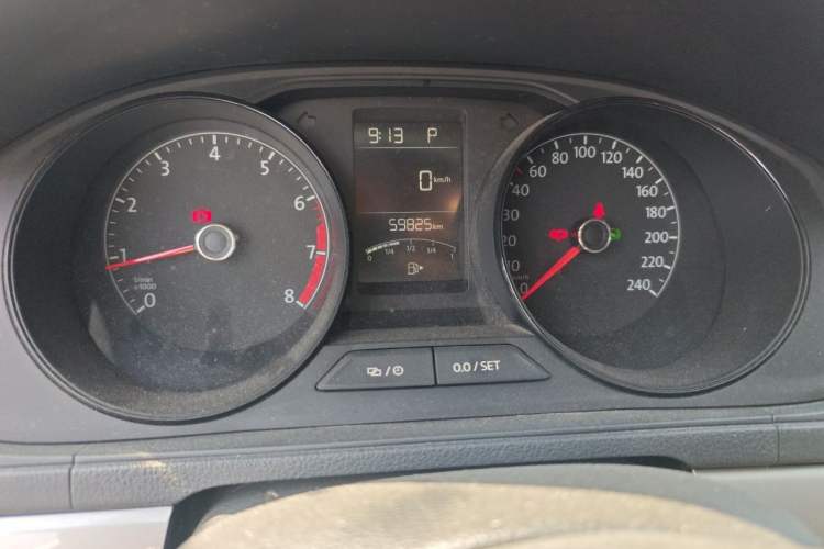 Used Volkswagen Lavida 2018 Classic 1.5L Automatic Fashion Edition China VI Standard Instrument Cluster