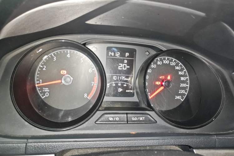 Used Volkswagen Lavida 2018 Classic 1.5L Automatic Fashion Edition China VI Standard Instrument Cluster