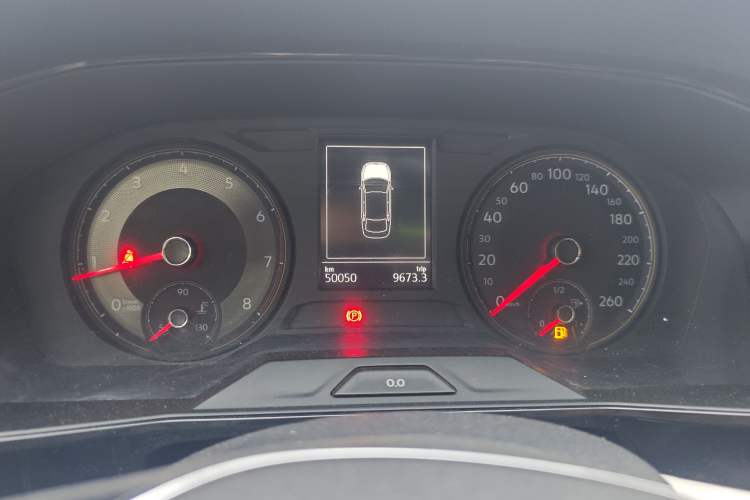 Used Volkswagen Lavida 2018 Hatchback 200TSI DSG Comfort Edition China V Standard Instrument Cluster