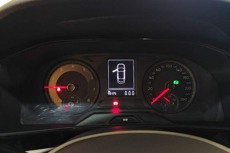 Used Volkswagen Lavida 2018 1.5L Automatic Comfort Edition China V Standard Instrument Cluster