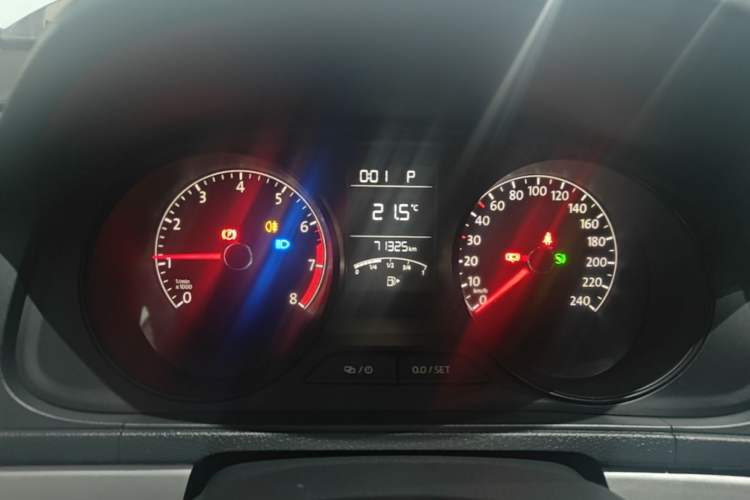 Used Volkswagen Lavida 2018 Classic 1.5L Automatic Fashion Edition China VI Standard Instrument Cluster