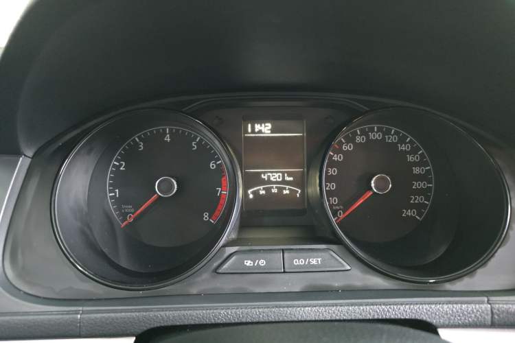 Used Volkswagen Lavida 2018 Classic 1.5L Automatic Fashion Edition China VI Standard Instrument Cluster