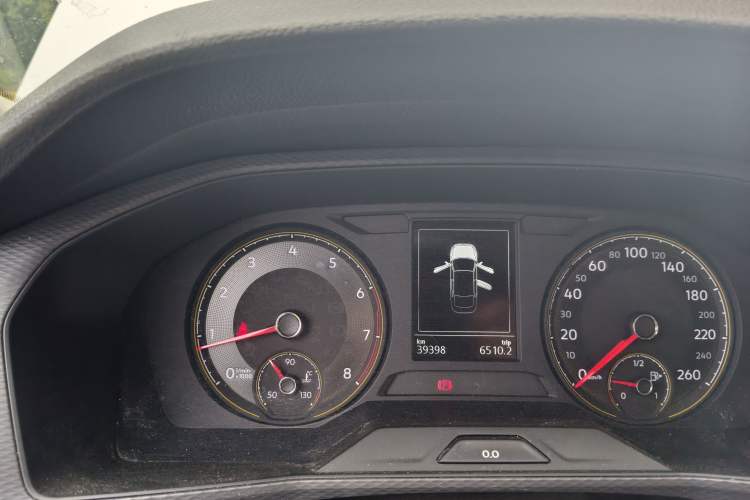 Used Volkswagen Lavida 2018 1.5L Automatic Fashion Edition China V Standard Instrument Cluster