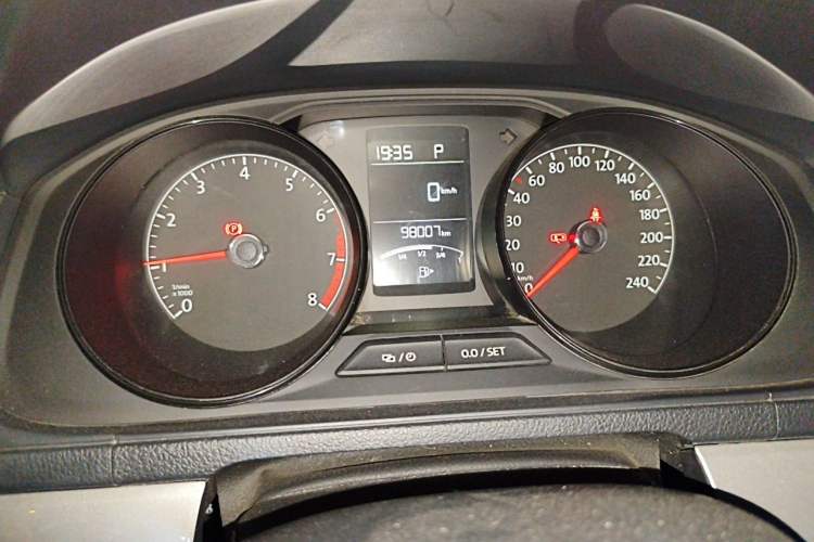 Used Volkswagen Lavida 2018 Classic 1.5L Automatic Fashion Edition China VI Standard Instrument Cluster