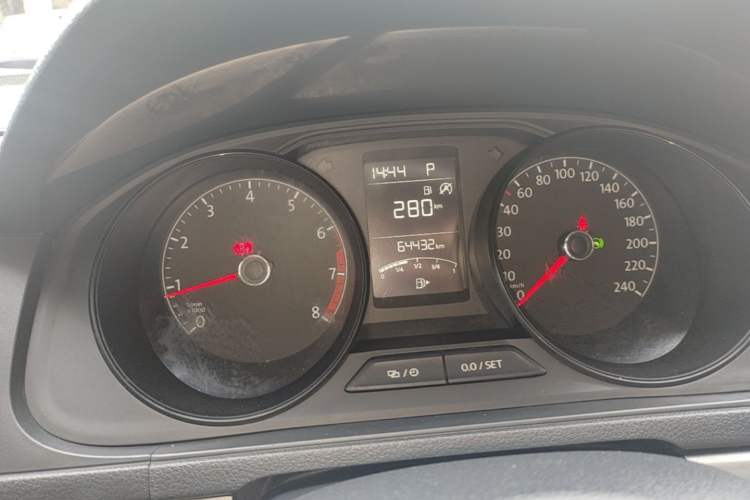 Used Volkswagen Lavida 2018 Classic 1.5L Automatic Fashion Edition China VI Standard Instrument Cluster