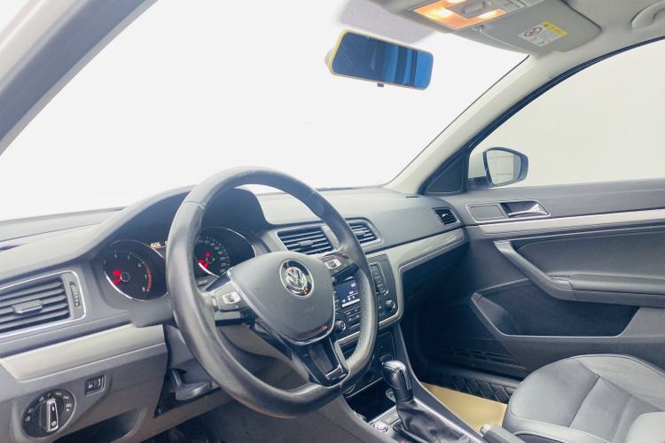 Used Volkswagen Lavida 2018 Classic 1.5L Automatic Comfort Edition China VI Standard Interior 1