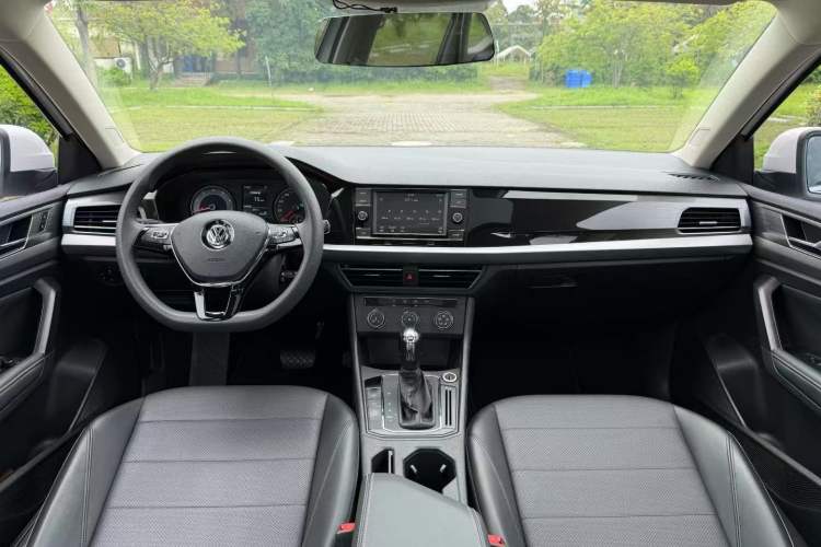 Used Volkswagen Lavida 2018 1.5L Automatic Comfort Edition China V Standard Interior 1