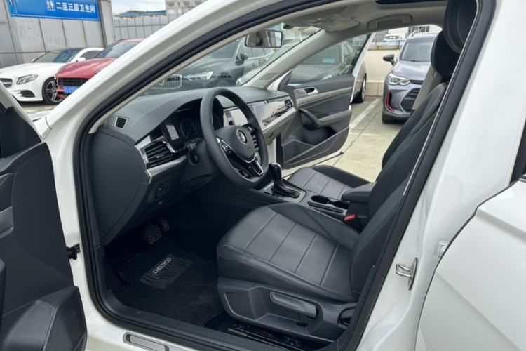 Used Volkswagen Lavida 2018 1.5L Automatic Comfort Edition China V Standard Interior 1