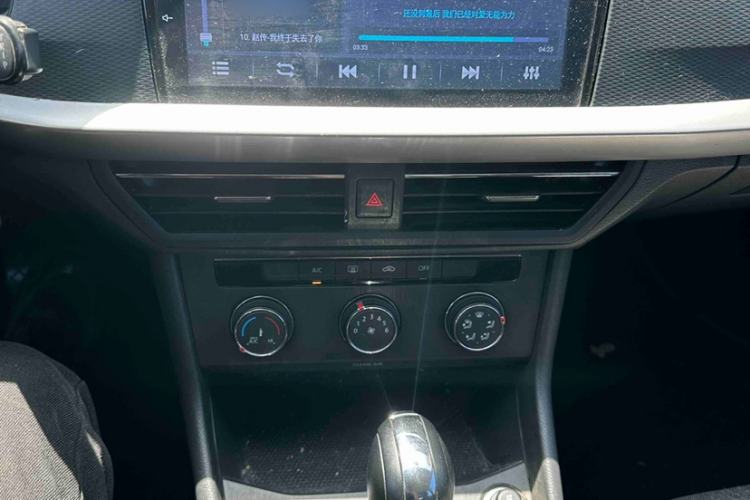 Used Volkswagen Lavida 2018 1.5L Automatic Fashion Edition China V Standard Interior 2