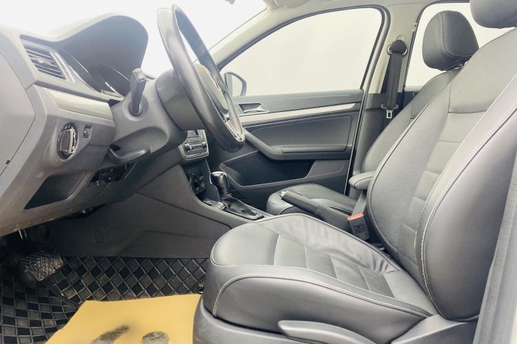 Used Volkswagen Lavida 2018 Classic 1.5L Automatic Comfort Edition China VI Standard Interior 2