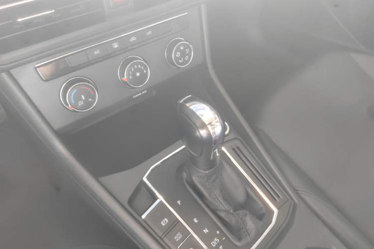 Used Volkswagen Lavida 2018 1.5L Automatic Comfort Edition China V Standard Interior 2