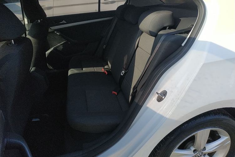 Used Volkswagen Lavida 2018 Classic 1.5L Automatic Fashion Edition China VI Standard Interior 4