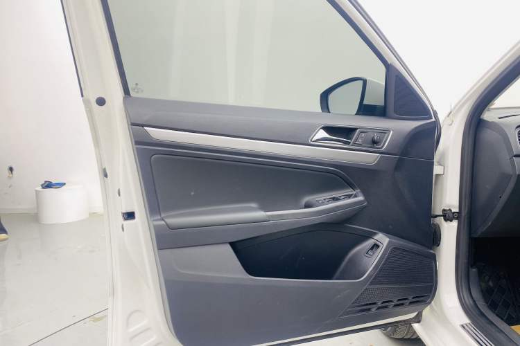 Used Volkswagen Lavida 2018 Classic 1.5L Automatic Comfort Edition China VI Standard Interior 6