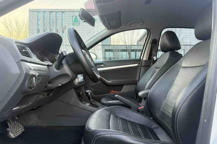 Used Volkswagen Lavida 2018 Classic 1.5L Automatic Fashion Edition China VI Standard Interior 7