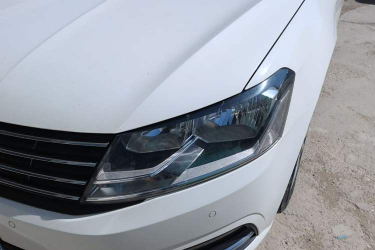 Used Volkswagen Lavida 2018 Classic 1.5L Automatic Comfort Edition China VI Standard Left Front Headlight