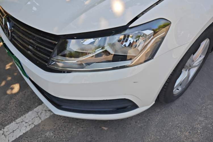 Used Volkswagen Lavida 2018 Classic 1.5L Automatic Fashion Edition China VI Standard Left Front Headlight