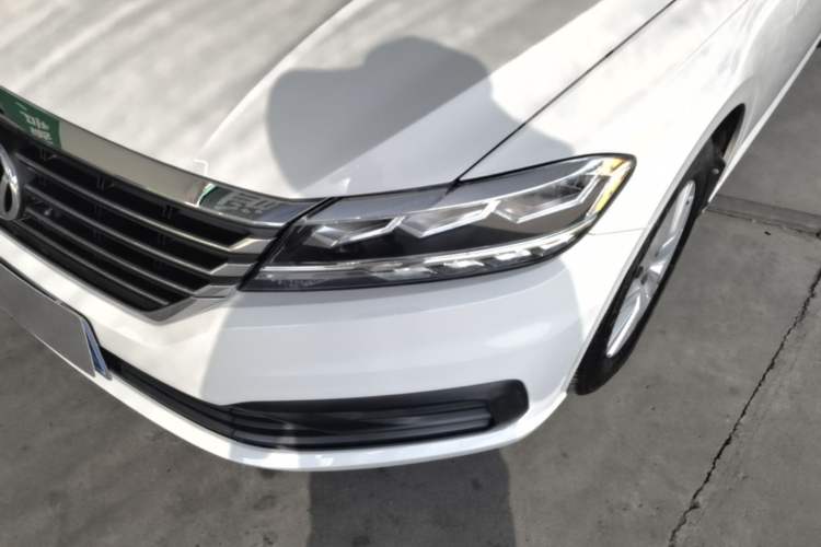 Used Volkswagen Lavida 2018 1.5L Automatic Fashion Edition China V Standard Left Front Headlight