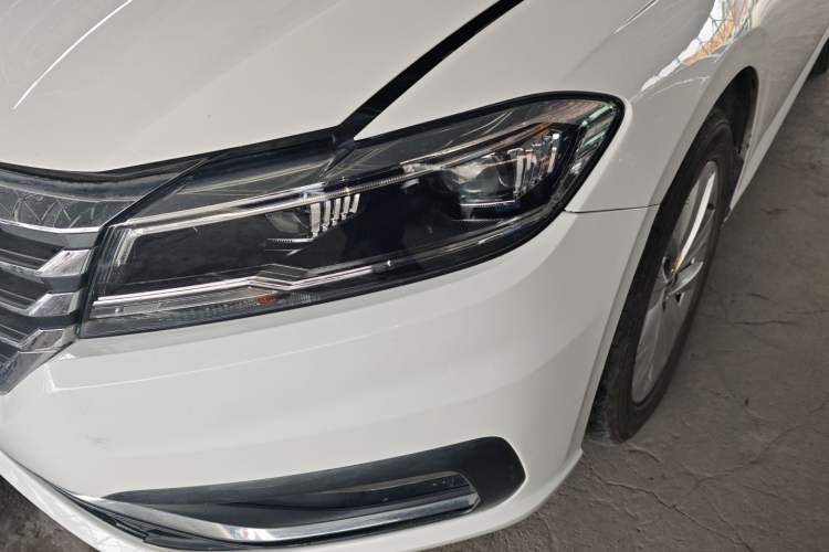 Used Volkswagen Lavida 2018 Hatchback 200TSI DSG Comfort Edition China V Standard Left Front Headlight