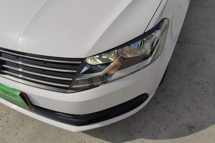 Used Volkswagen Lavida 2018 Classic 1.5L Automatic Fashion Edition China VI Standard Left Front Headlight