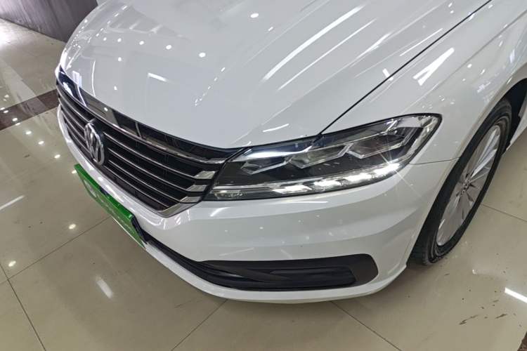 Used Volkswagen Lavida 2018 1.5L Automatic Fashion Edition China V Standard Left Front Headlight
