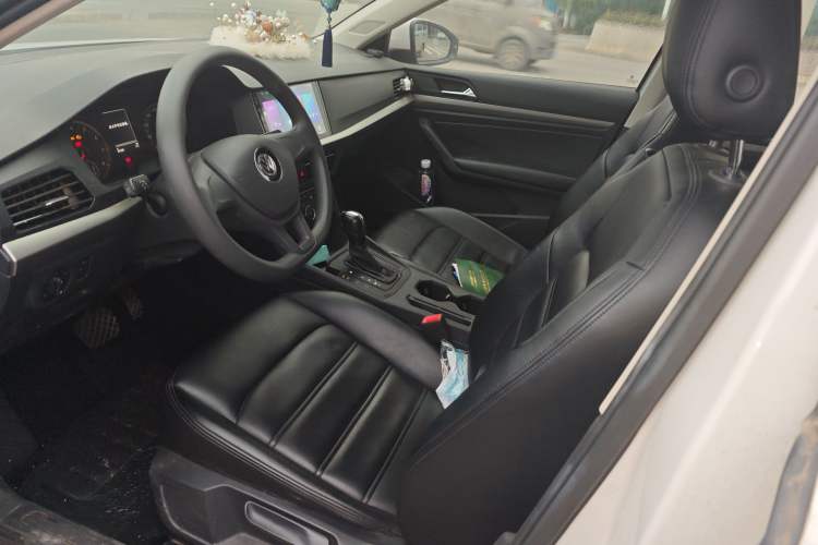 Used Volkswagen Lavida 2018 1.5L Automatic Fashion Edition China V Standard Left Front Seat