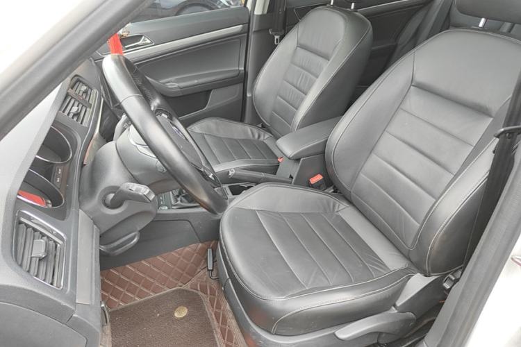 Used Volkswagen Lavida 2018 Classic 1.5L Manual Comfort Edition China VI Standard Left Front Seat